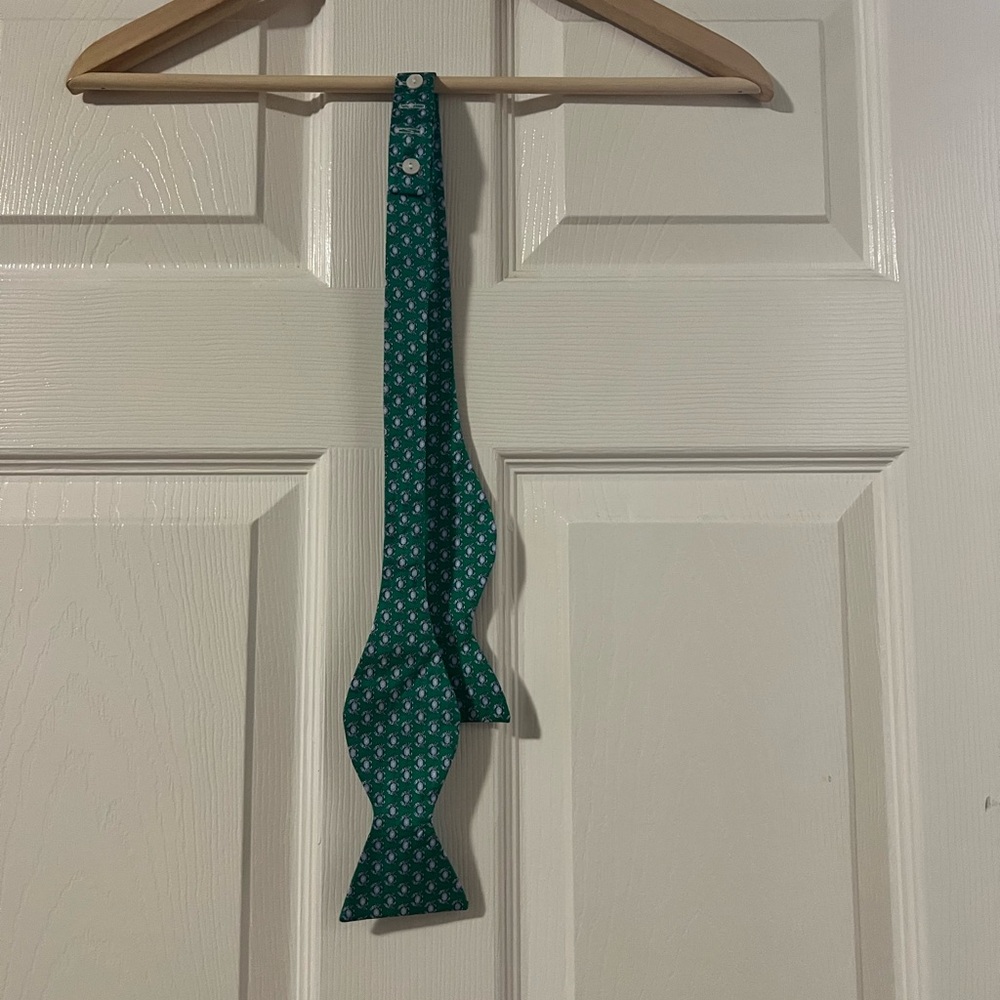 Crab Bow Tie from Nola Coture